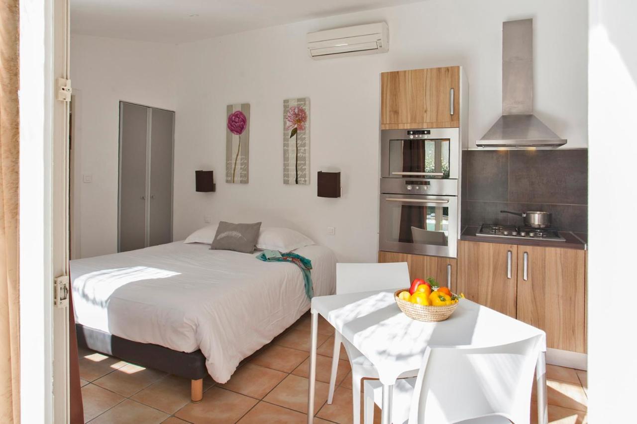 Вілла Amarylis A Calvi Location 2 Pers Avec Clim Jardin Piscine Et Barbecue Екстер'єр фото